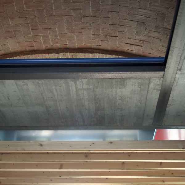 10 Portico House. Correggio, 2007